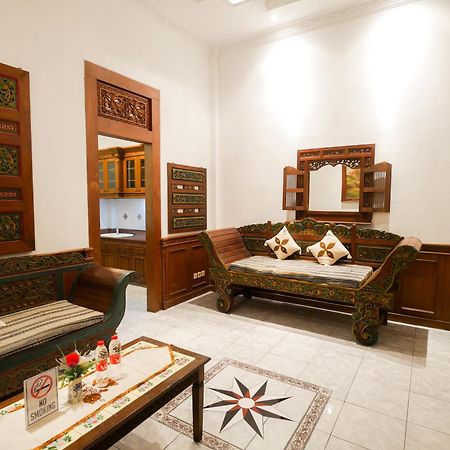 Rumah Pesik Art & Heritage Hotel Gondowulung المظهر الخارجي الصورة