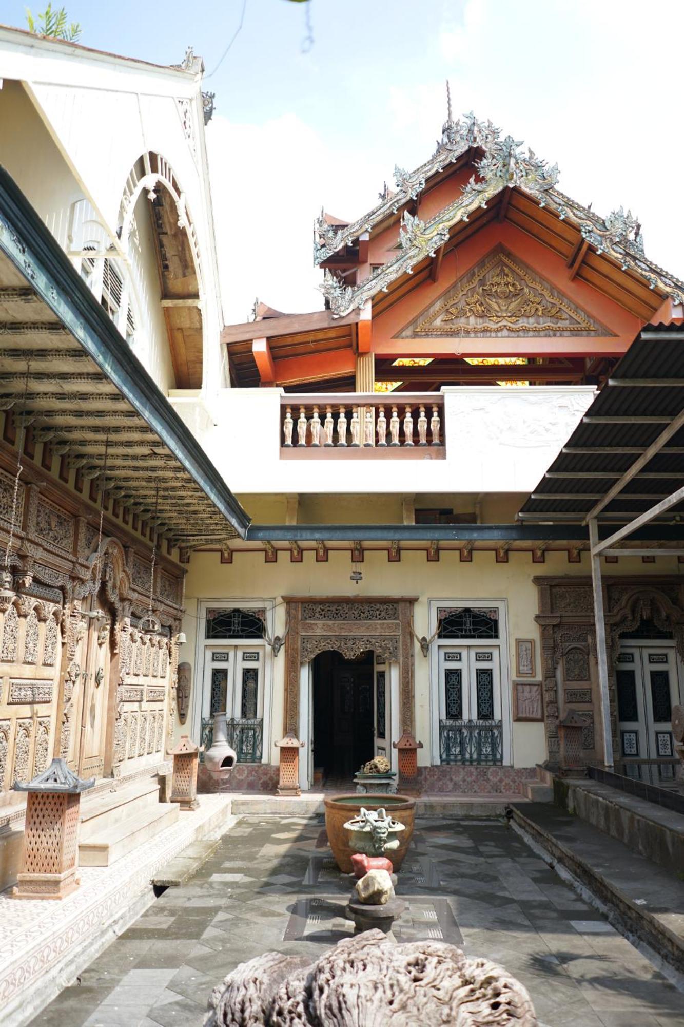 Rumah Pesik Art & Heritage Hotel Gondowulung المظهر الخارجي الصورة