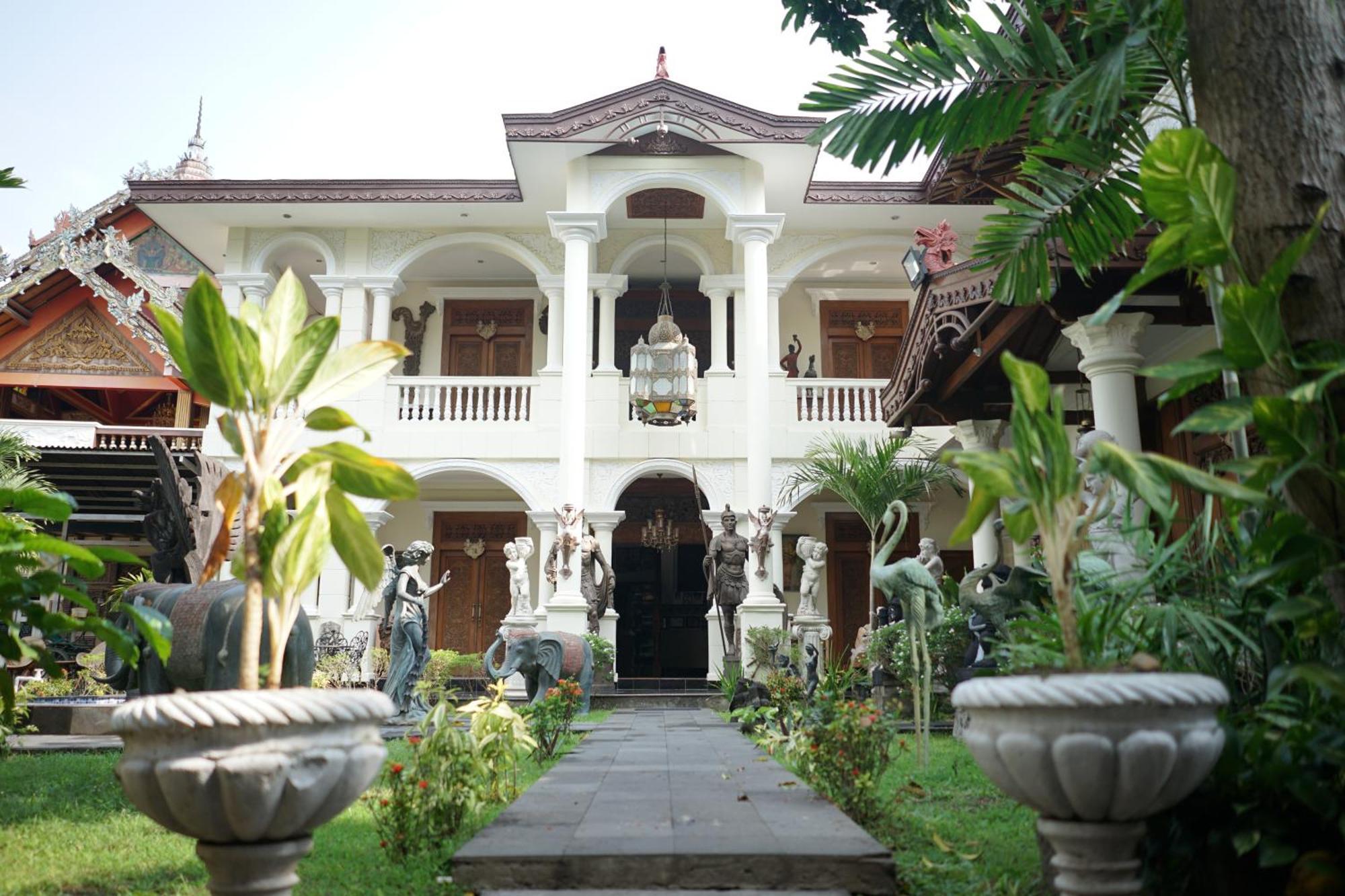 Rumah Pesik Art & Heritage Hotel Gondowulung المظهر الخارجي الصورة