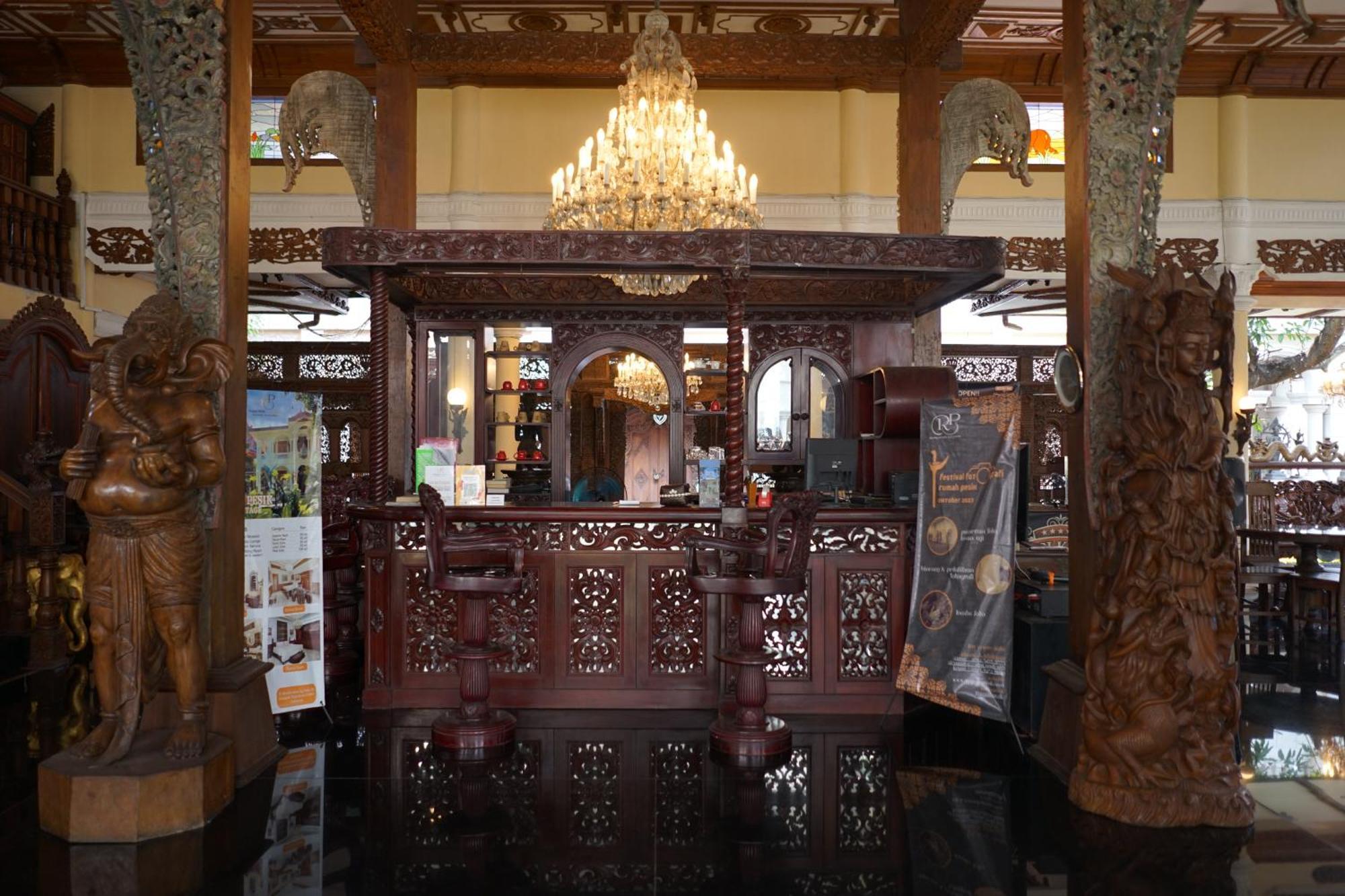 Rumah Pesik Art & Heritage Hotel Gondowulung المظهر الخارجي الصورة