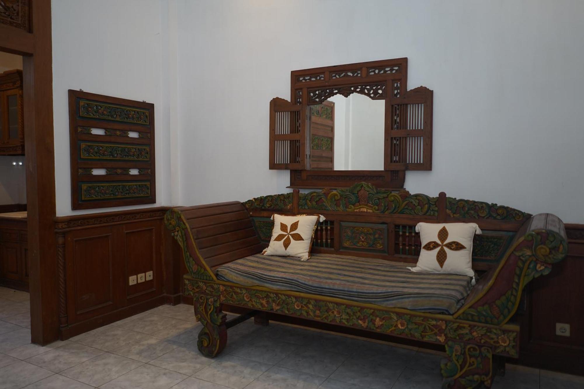 Rumah Pesik Art & Heritage Hotel Gondowulung المظهر الخارجي الصورة