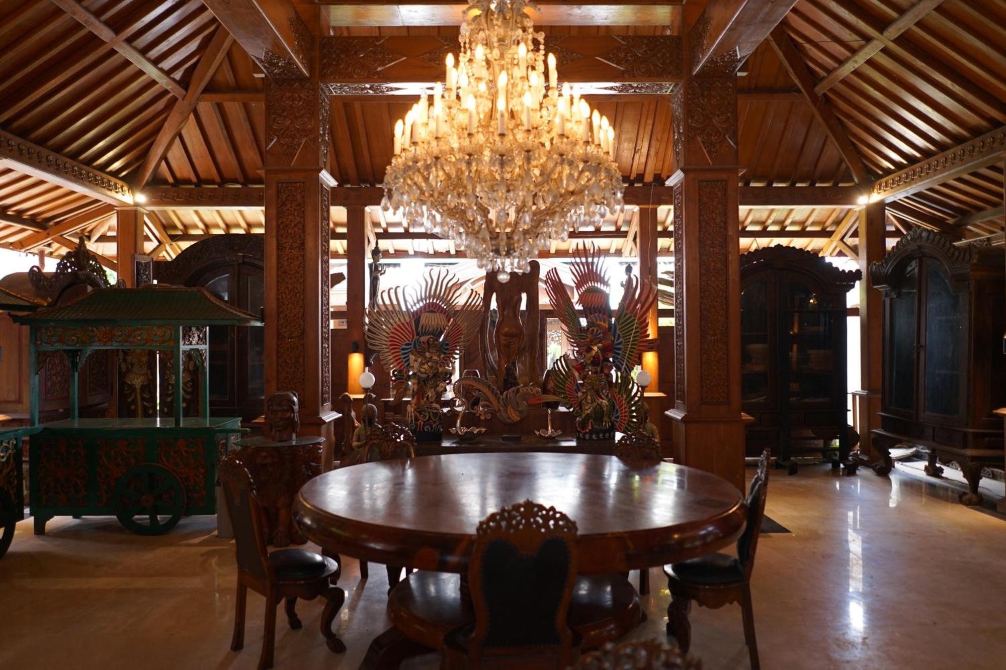 Rumah Pesik Art & Heritage Hotel Gondowulung المظهر الخارجي الصورة