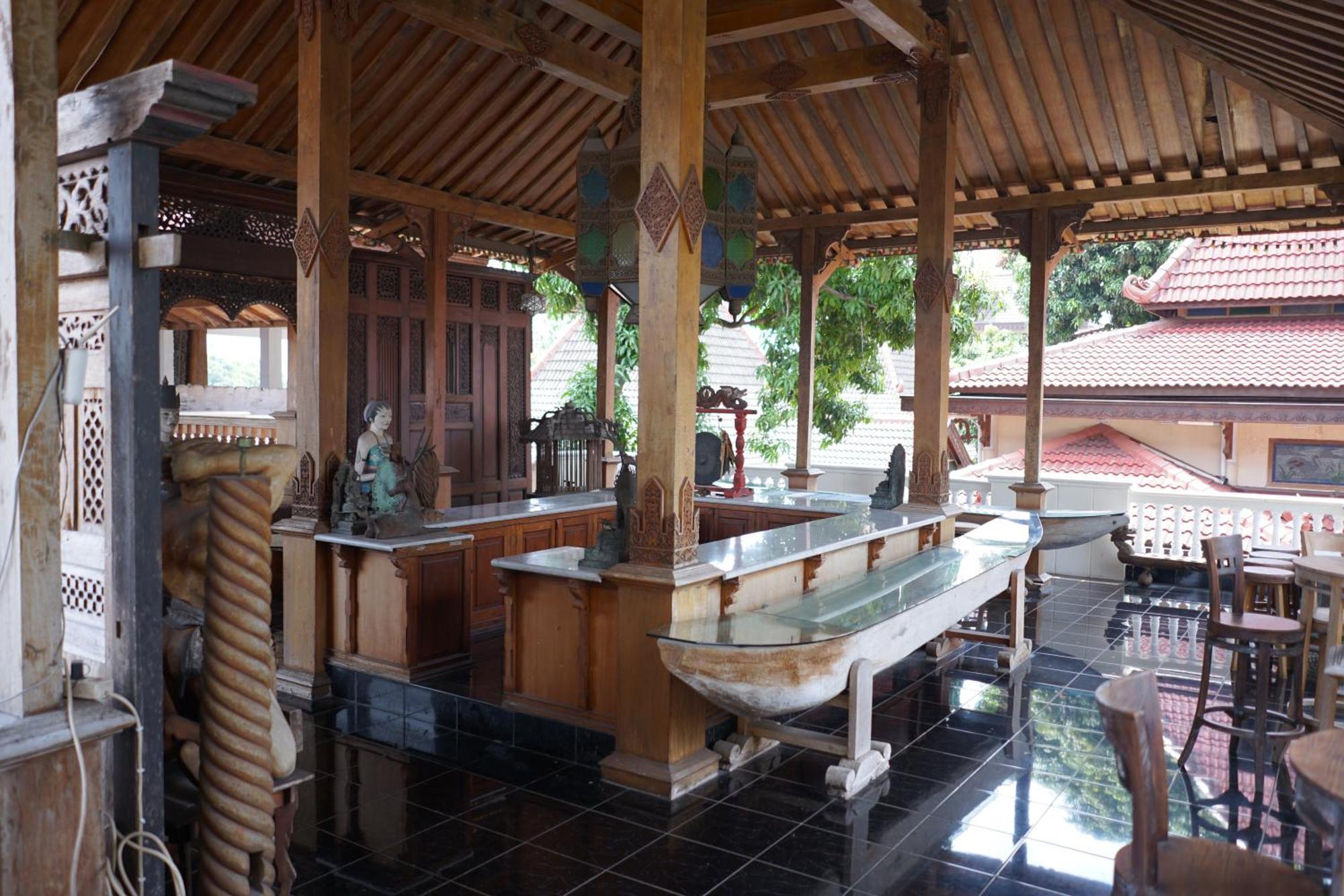 Rumah Pesik Art & Heritage Hotel Gondowulung المظهر الخارجي الصورة